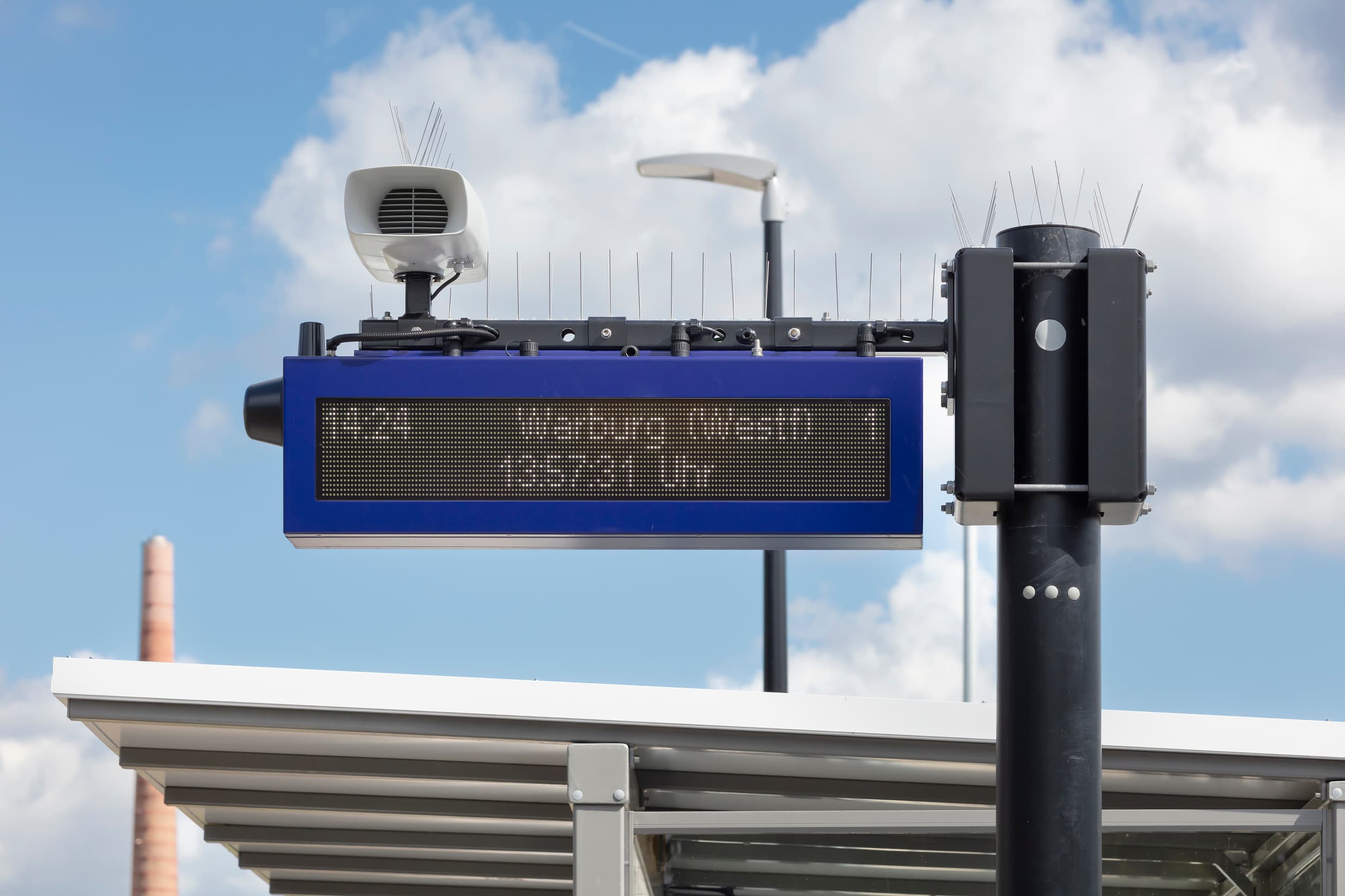 Neue, moderne Reisendeninformation.