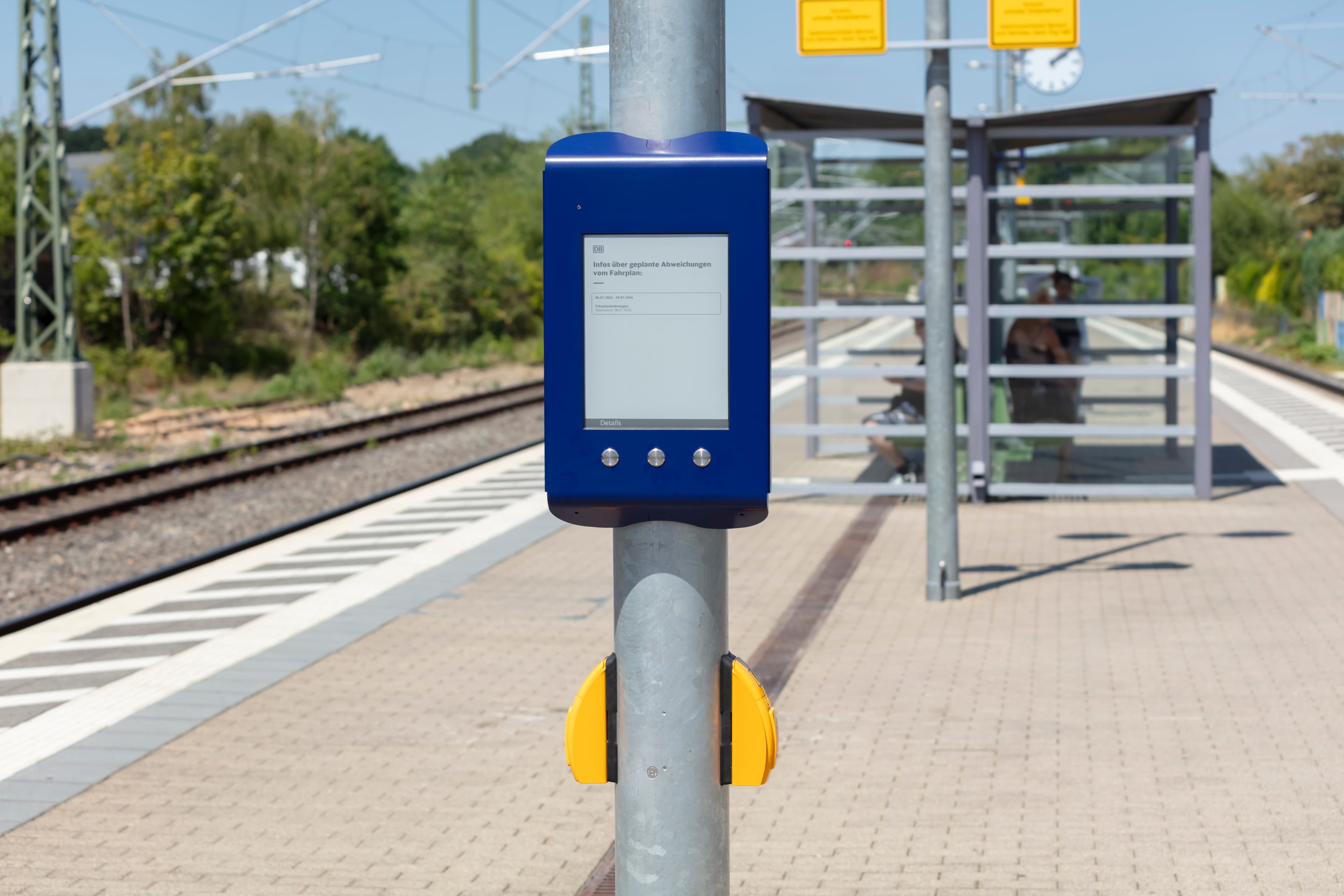Detailaufnahme des digitalen Anzeiger Baukommunikation (DAB). 