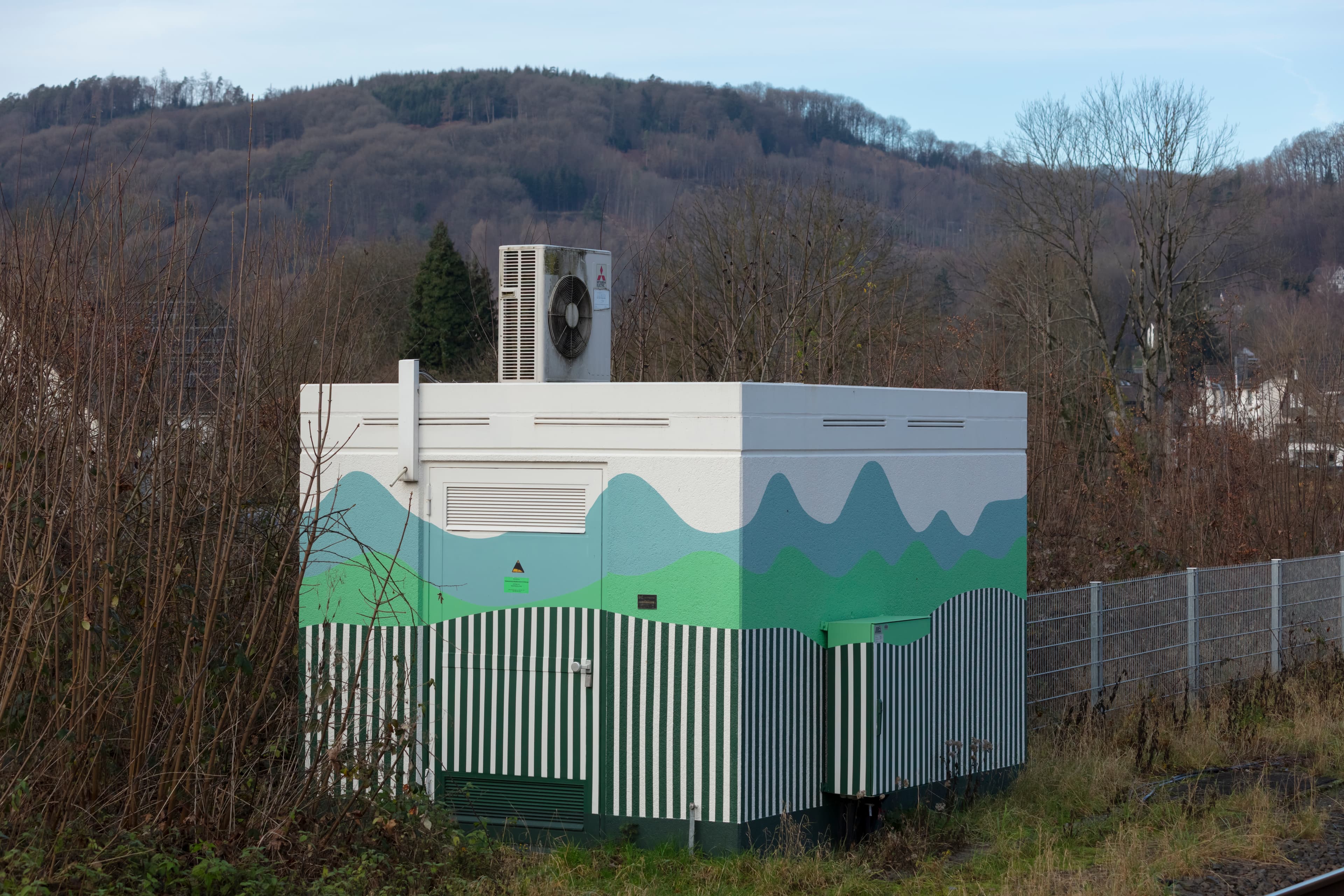 Die neue Gestaltung der Technikräume passt sich der Umgebung des Bahnhofes an.