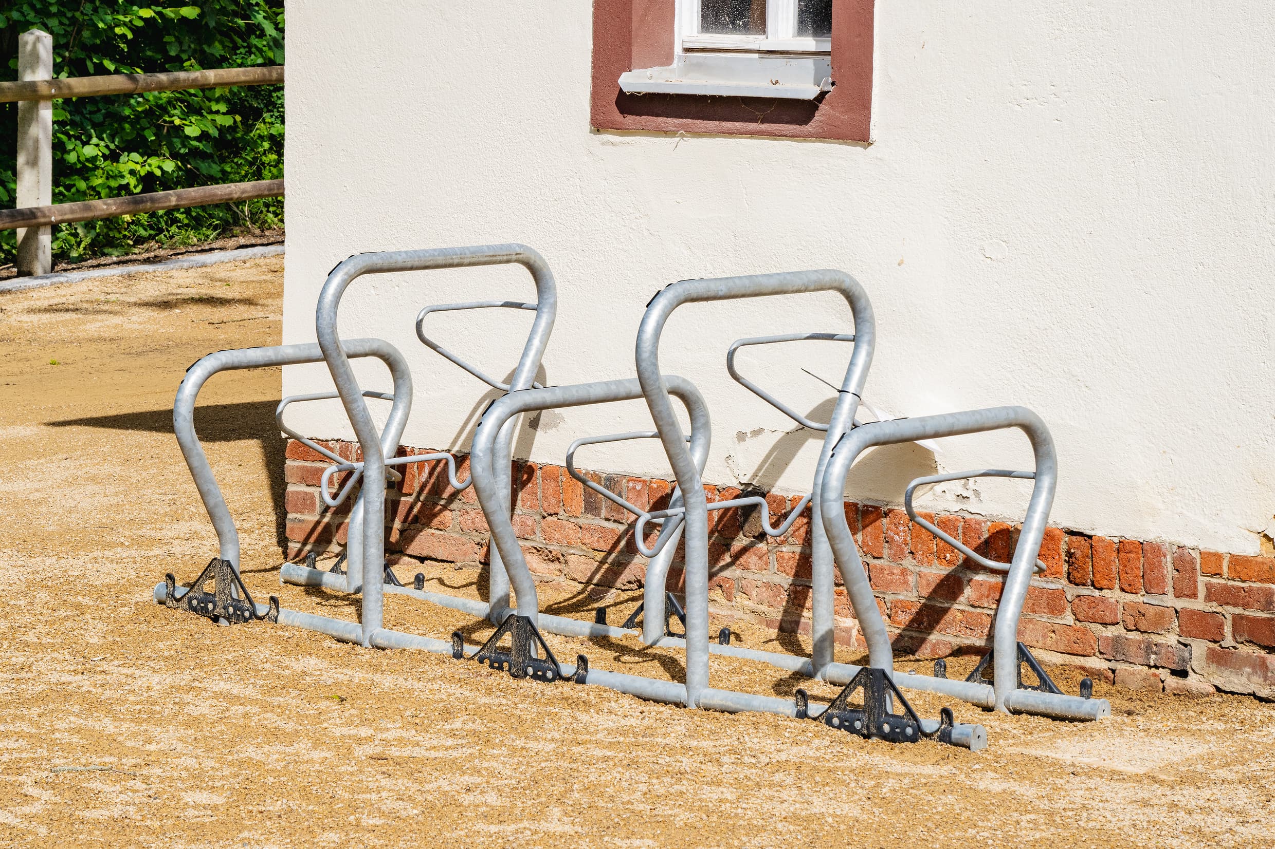 Fahrradabstellmöglichkeiten am Bahnhof.