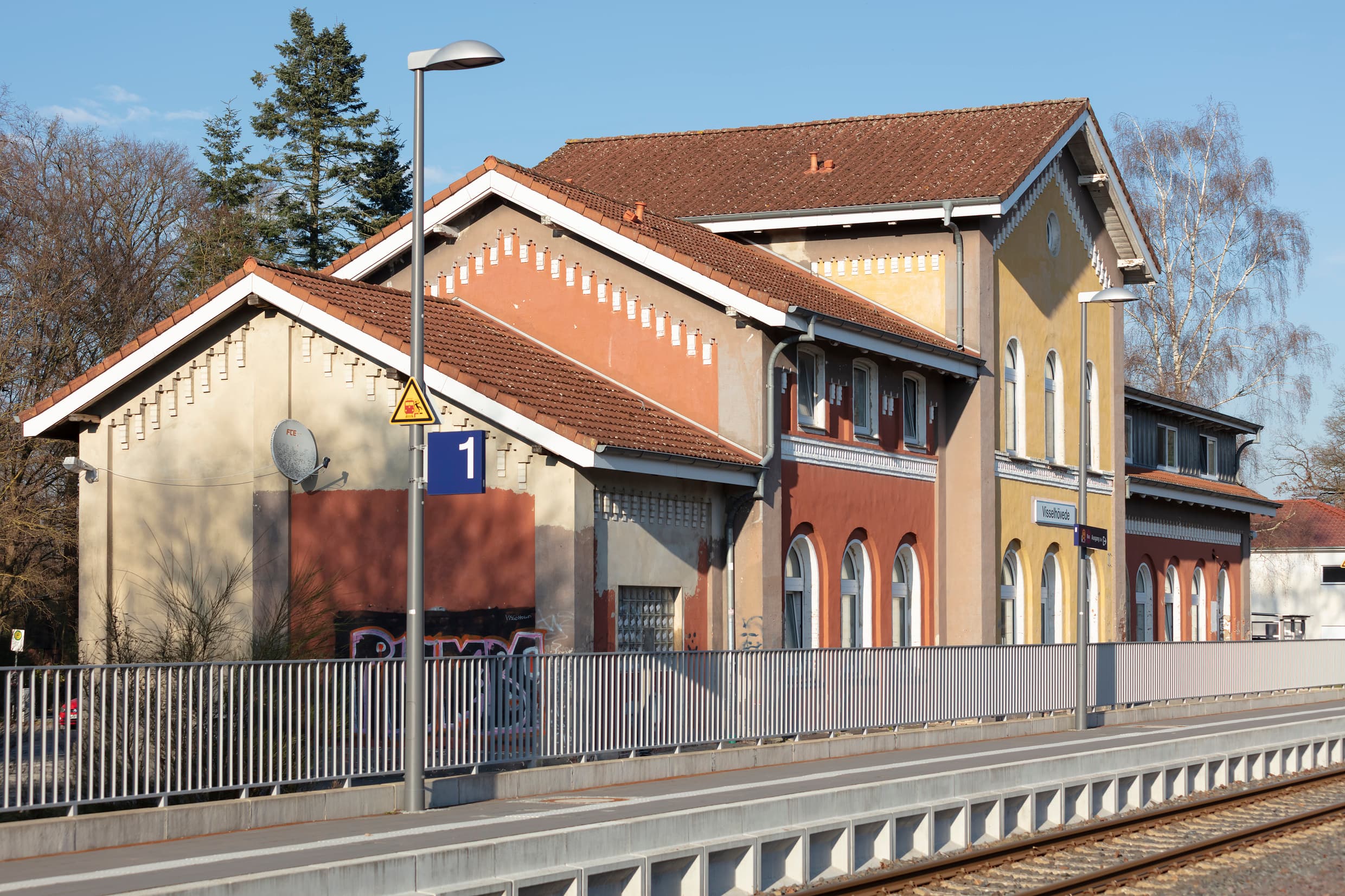 Das historische Bahnhofsgebäude des Bahnhofs Visselhövede.