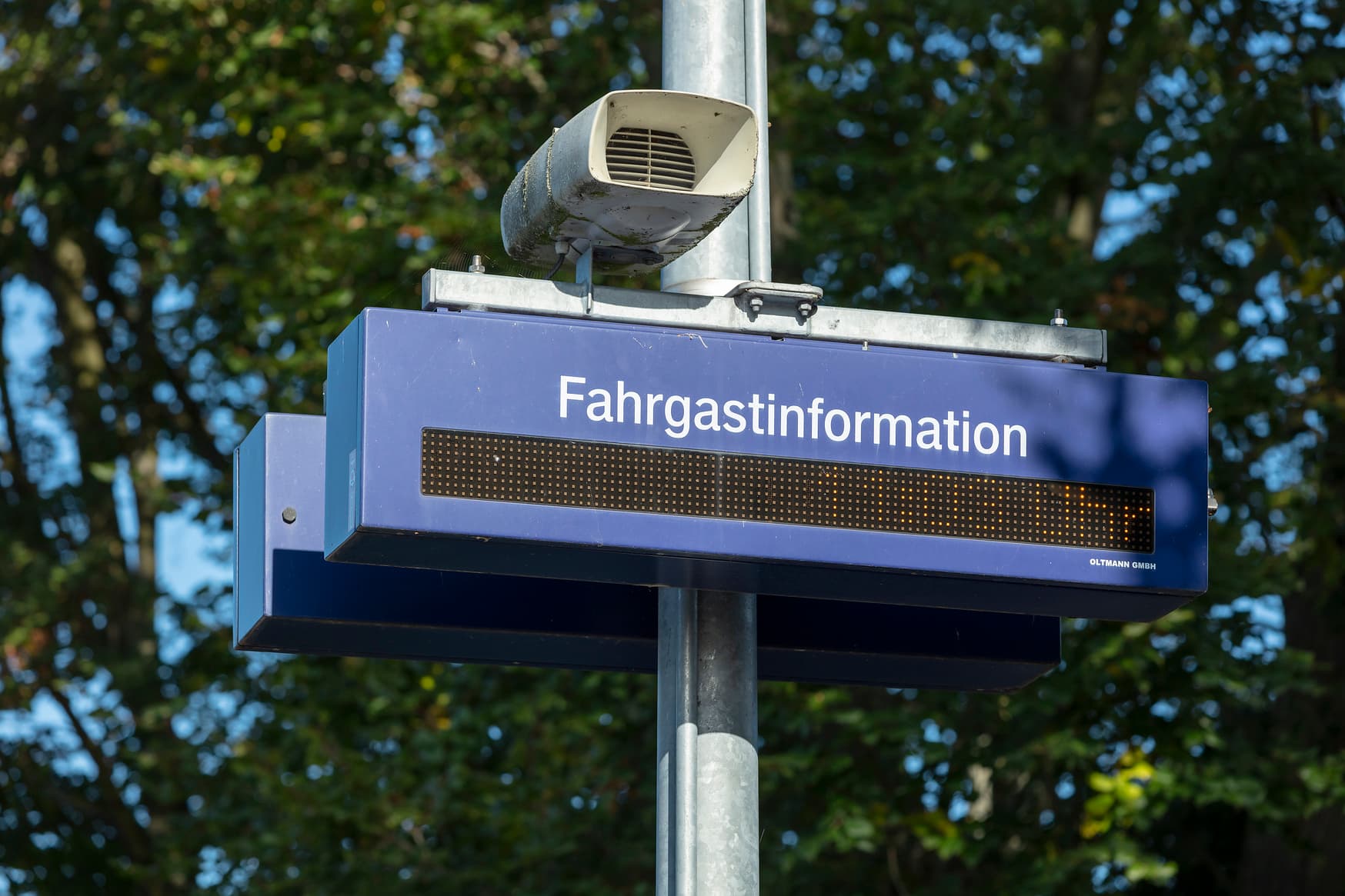 Detailaufnahme eines Dynamischen Schriftenanzeiger der alten Generation.