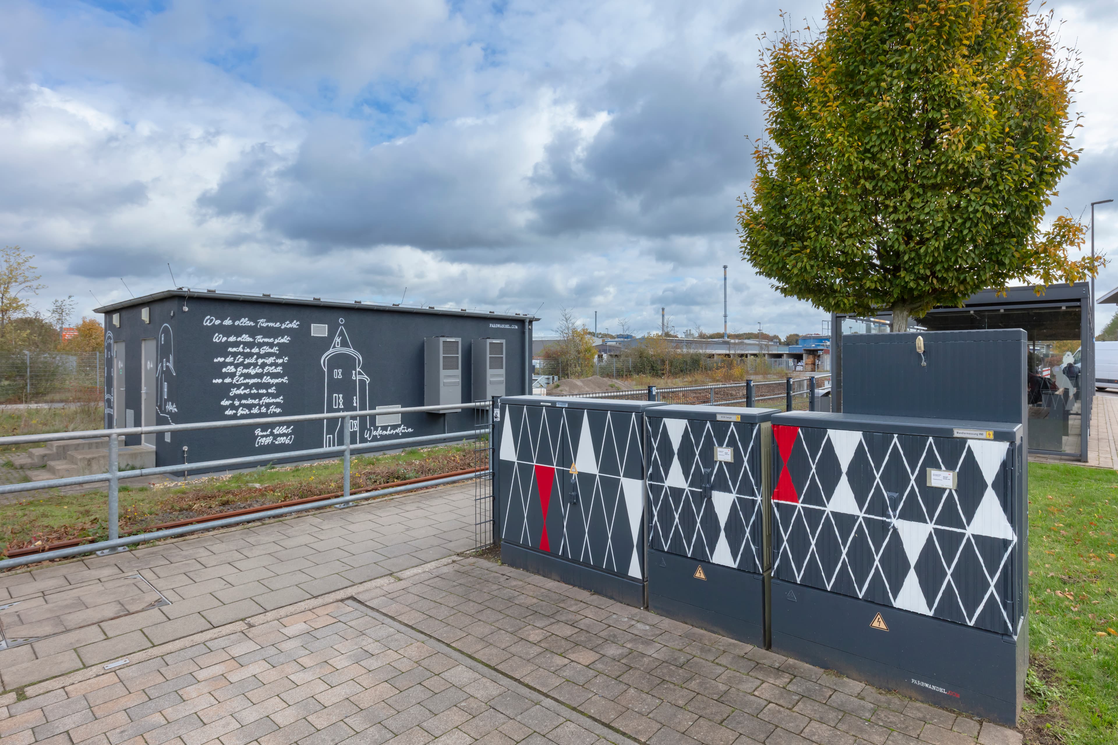 Auch die Verteilerkästen wurden mit dem neuen Linien-Design und einem Graffitischutz versehen.