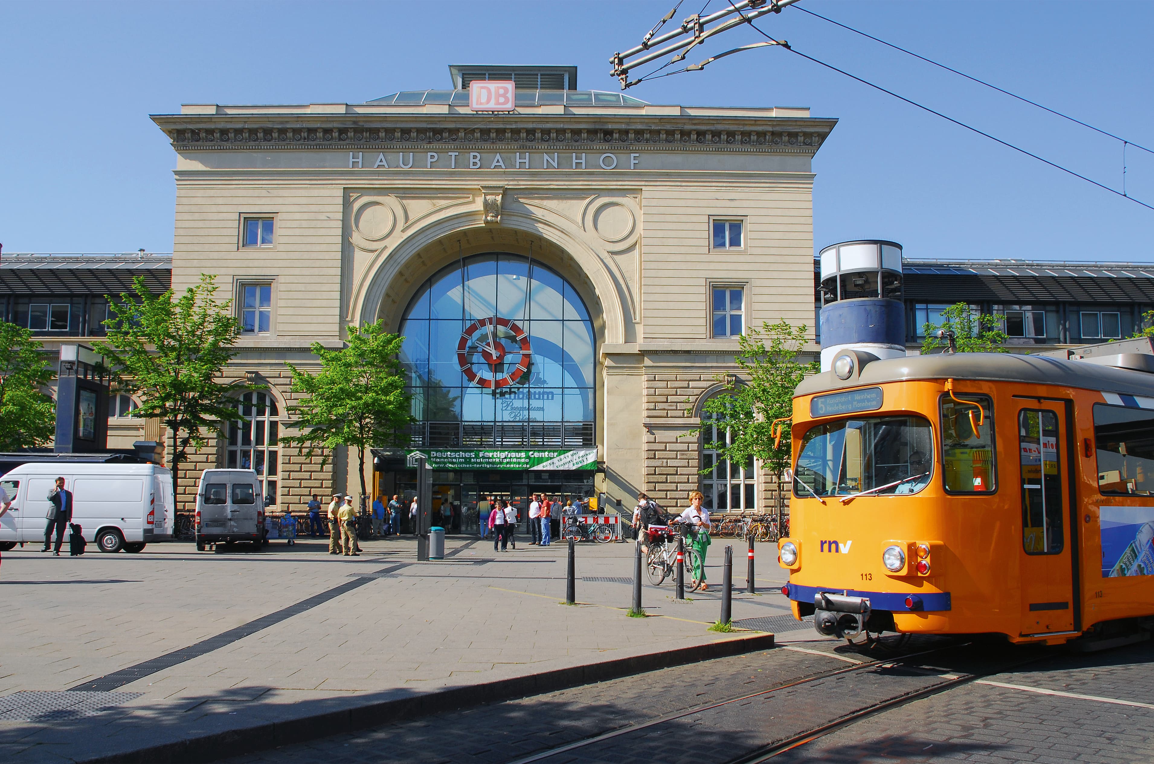 Mannheim Hbf Haupteingang.