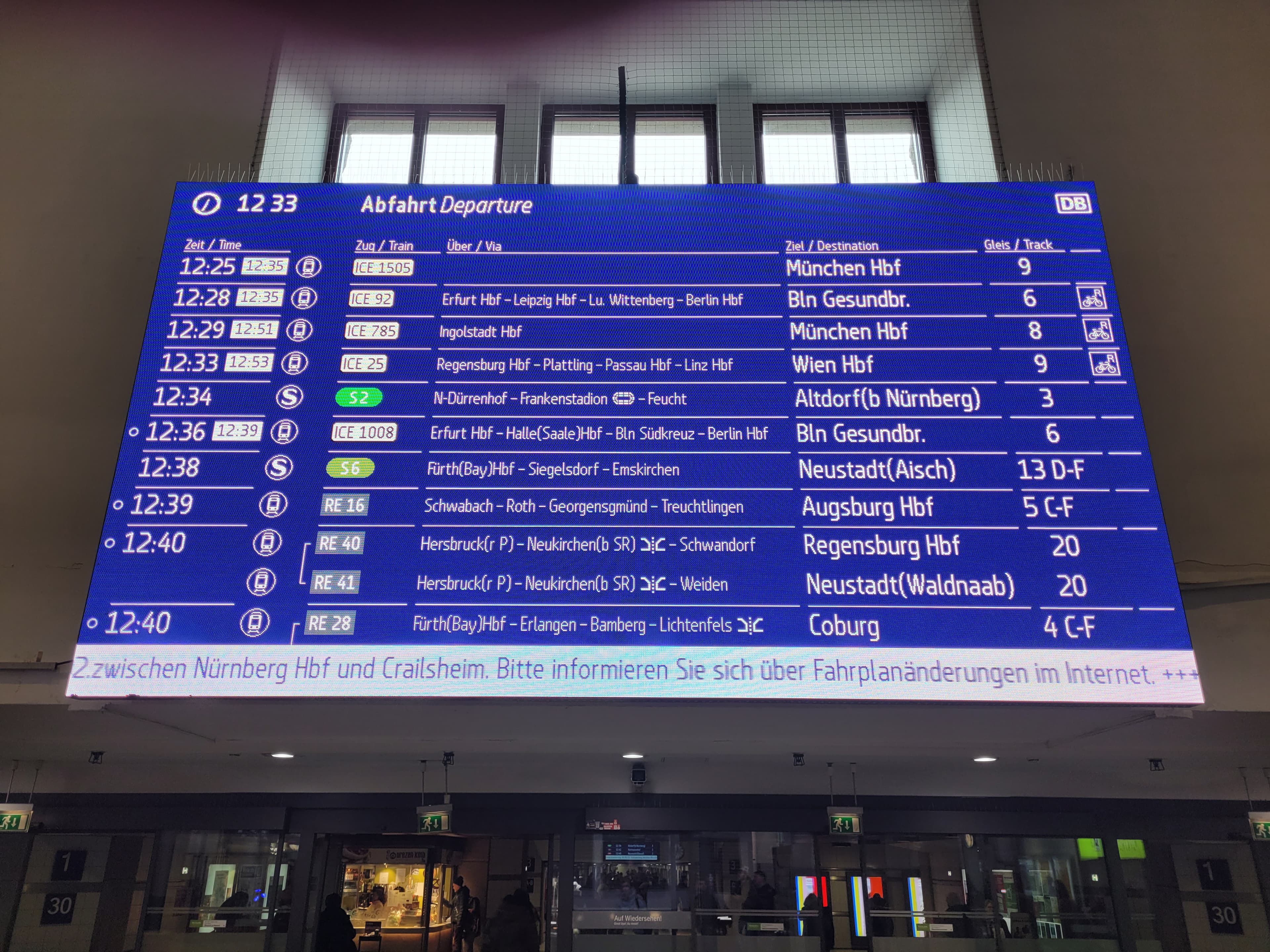 New screen in the concourse at Nuremberg Central Station.